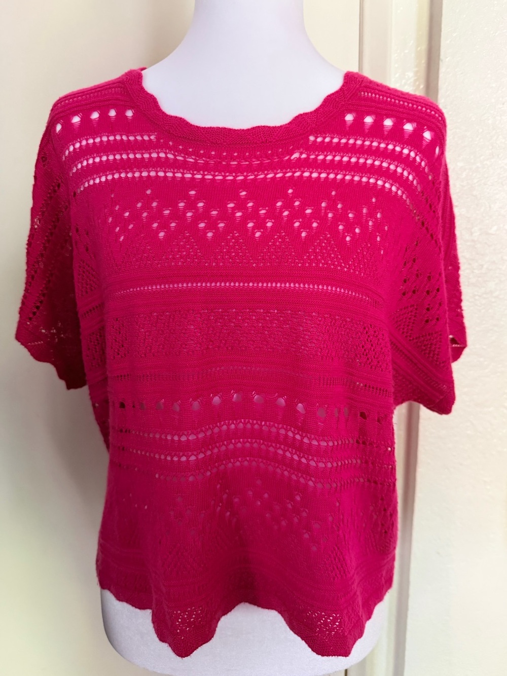 Women's Open-Knit Short Sleeve Sweater - Hot Pink
